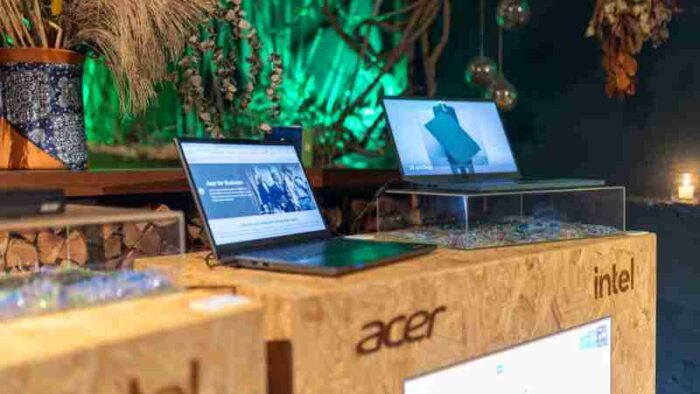 Showcasing Acer laptops with Intel processors at a contemporary tech event. - Showcasing Acer laptops with Intel processors at a contemporary tech event., tags: swift und edge auf der computex 2025 - pexel